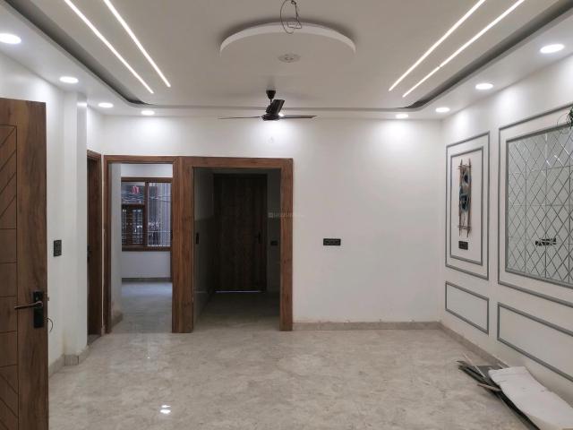 Flat for sale in North West Delhi, Deri