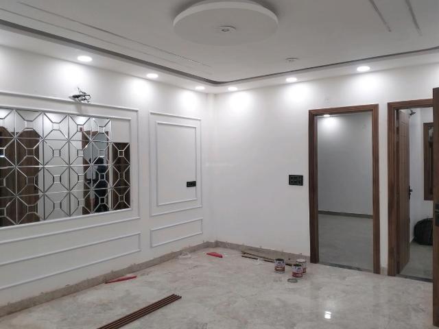 Flat for sale in North West Delhi, Deri