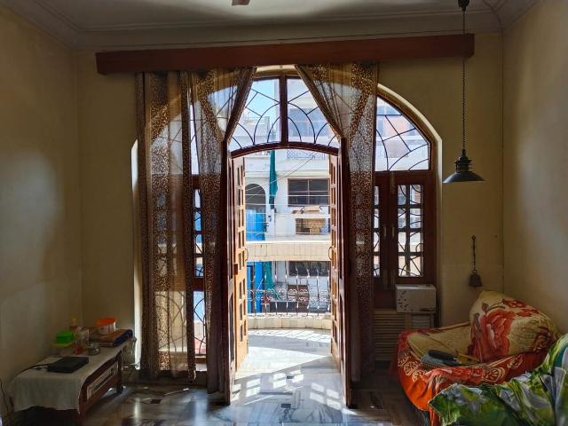 Flat for rent in South Delhi, Deri