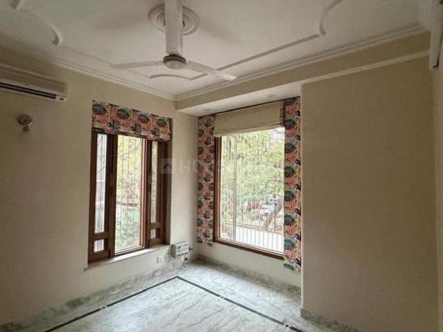 Flat for rent in South Delhi, Deri