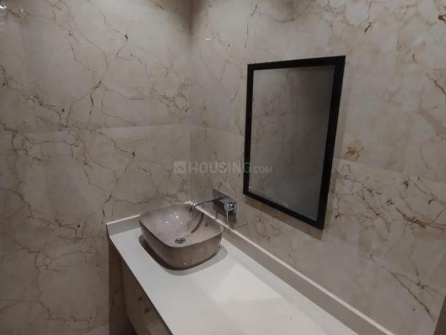 Flat for rent in Deri
