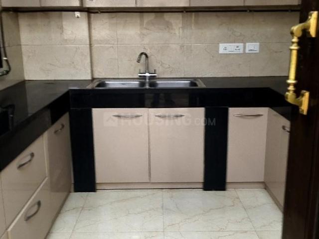 Flat for rent in Deri
