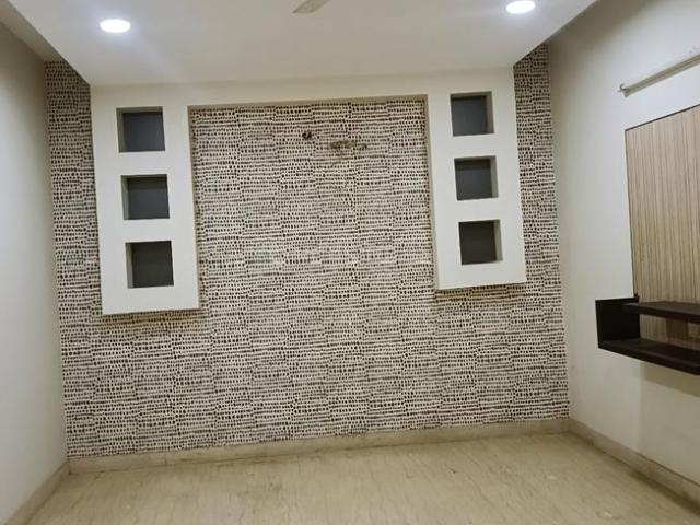 Flat for sale in West Delhi, Deri