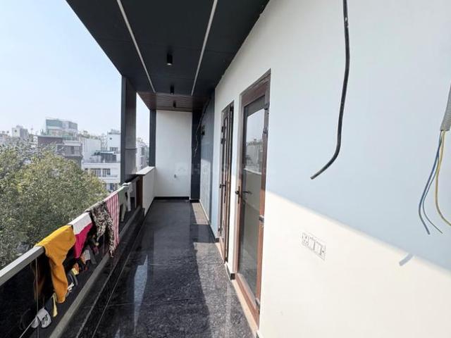 Flat for rent in Deri