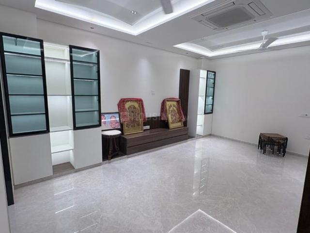 Flat for rent in Deri