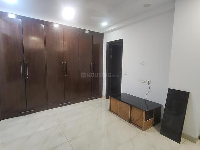 Flat for rent in Deri