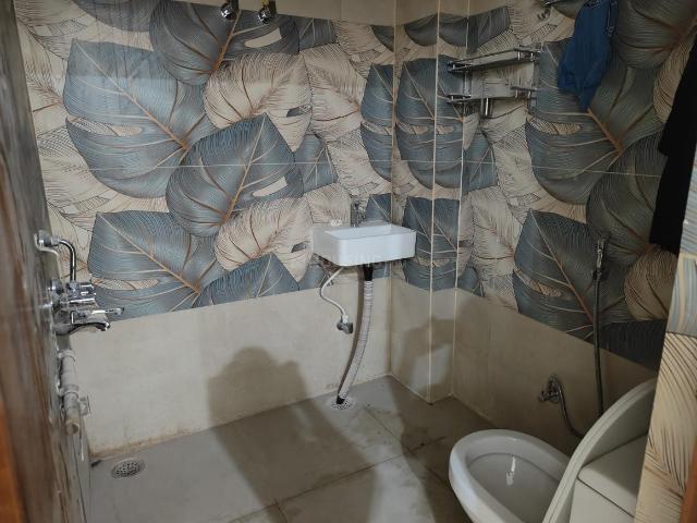 Flat for rent in Mohanlalganj, Arunachal Pradesh