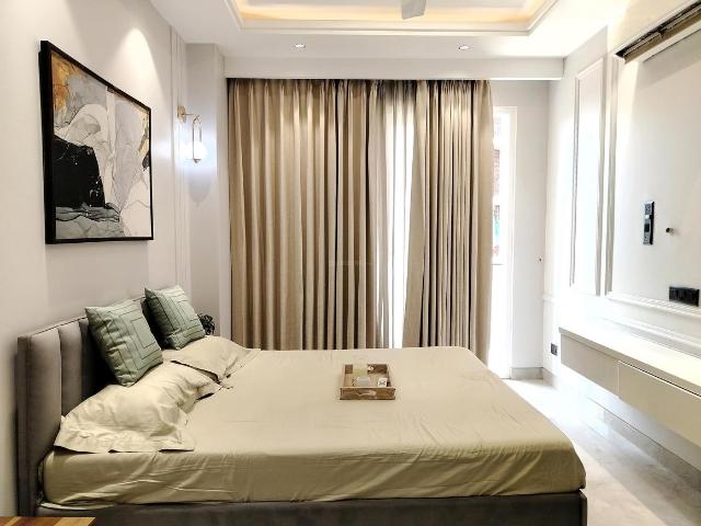Flat for rent in Sushant Lok I, Gurugram
