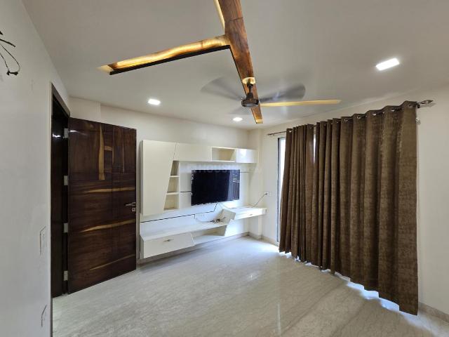 Flat for sale in West Delhi, Deri