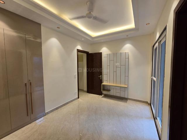Flat for sale in West Delhi, Deri