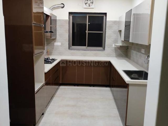 Flat for rent in Deri