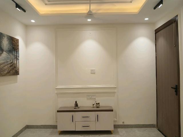 Flat for rent in South West Delhi, Deri