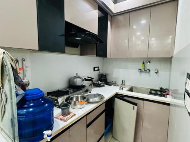 Flat for rent in West Delhi, Deri