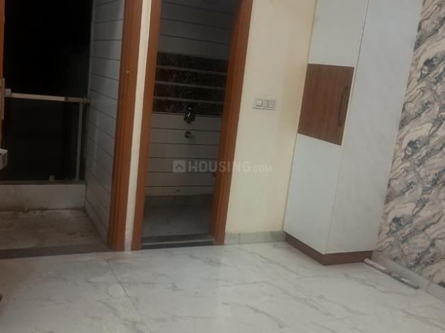 Flat for rent in West Delhi, Deri