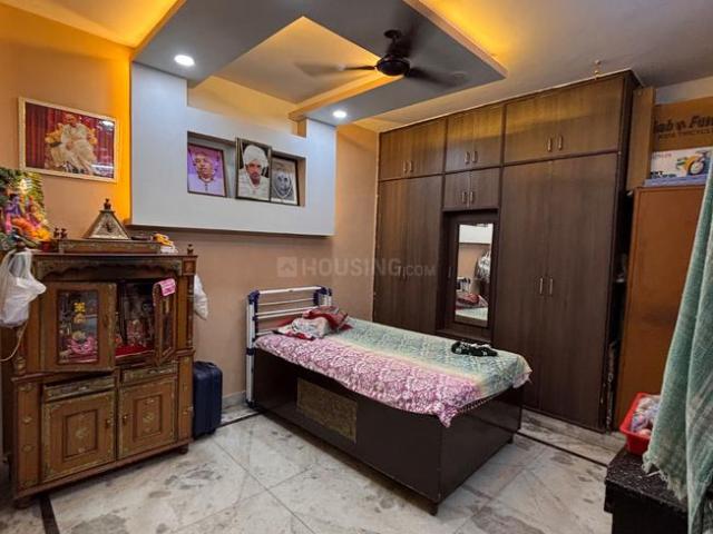 Flat for sale in West Delhi, Deri