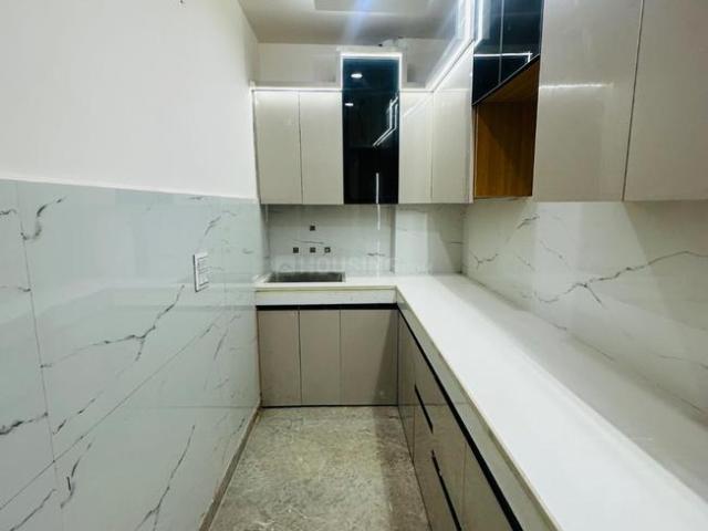 Flat for sale in West Delhi, Deri