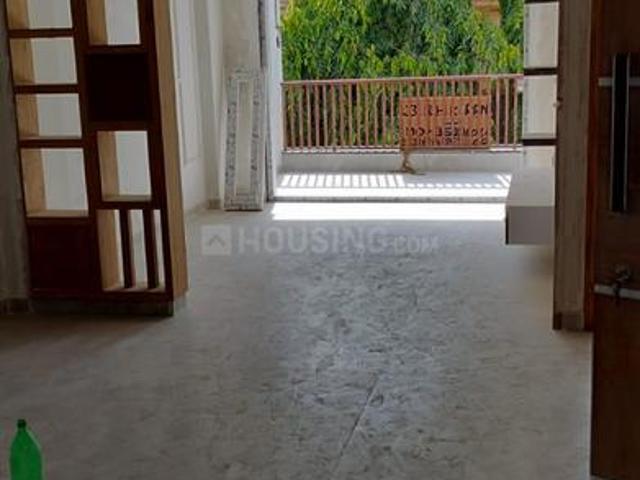 Flat for rent in Deri