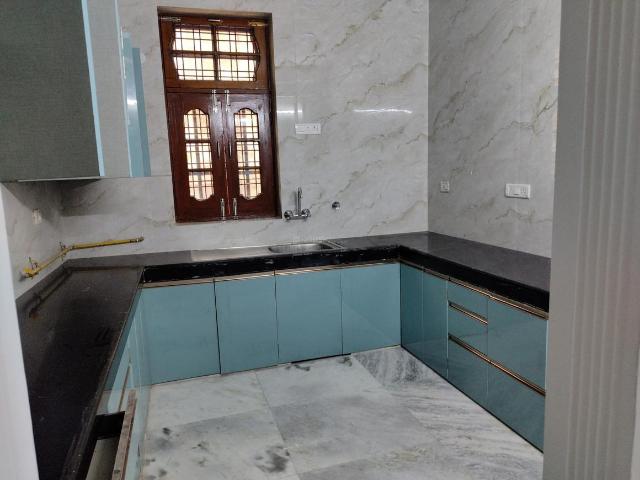 Flat for rent in Deri