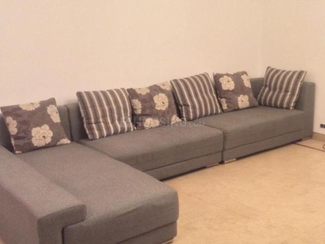 Flat for rent in Deri