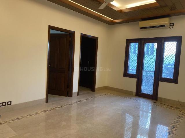 Flat for rent in Deri