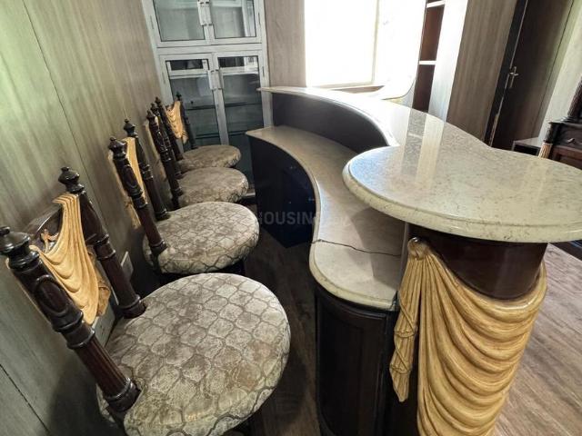 Flat for rent in Deri