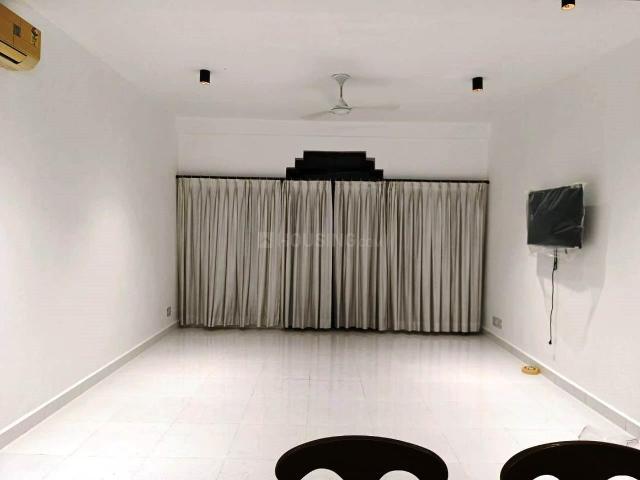 Flat for rent in Deri