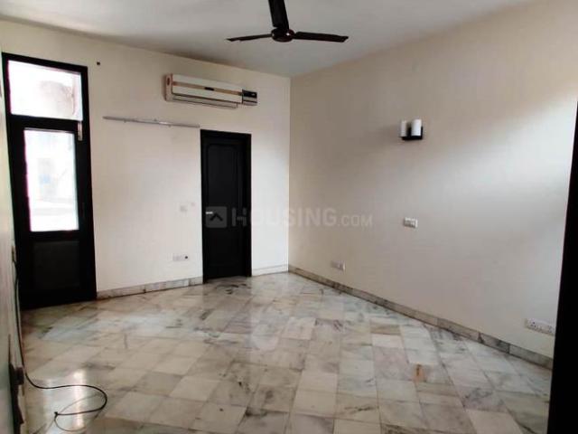 Flat for rent in Deri