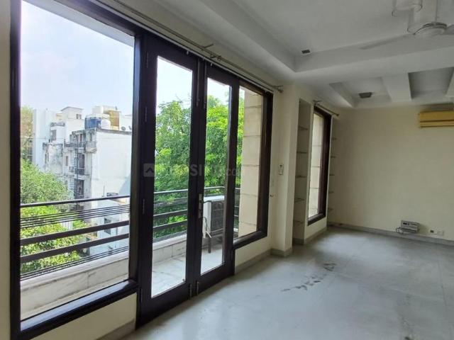 Flat for rent in Deri