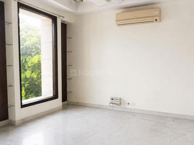 Flat for rent in Deri