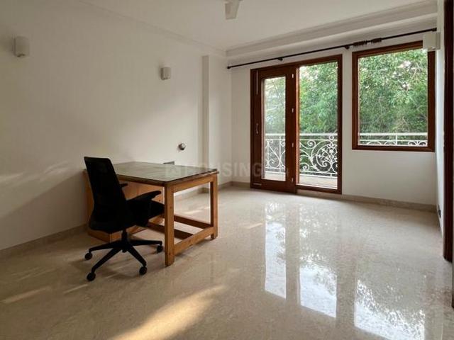 Flat for rent in Deri