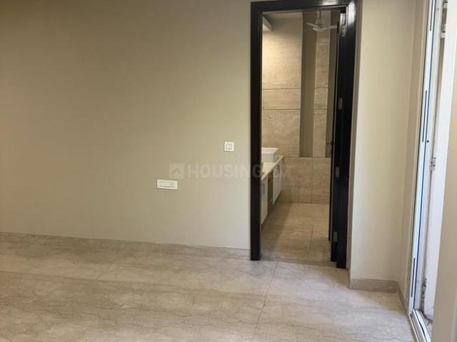 Flat for rent in Deri