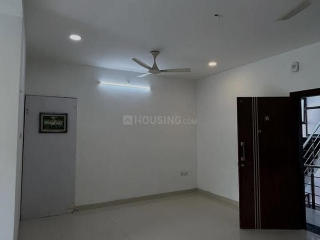 Flat for rent in Madya