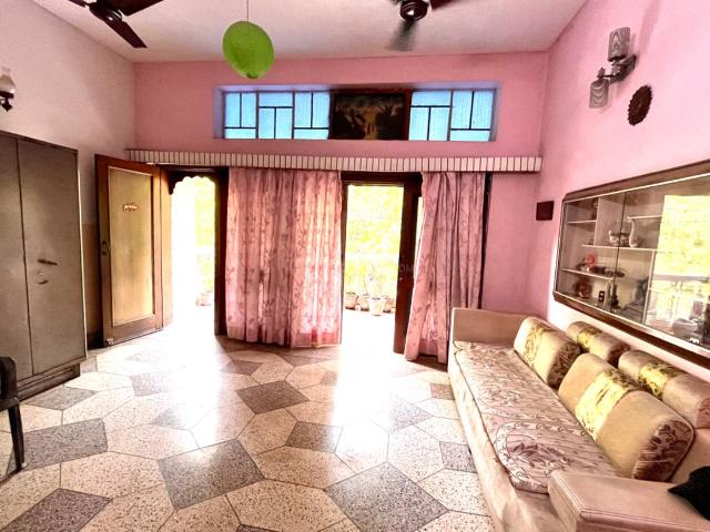 Flat for rent in North Delhi, Deri