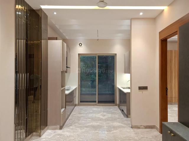 Flat for sale in West Delhi, Deri