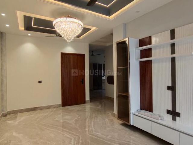 Flat for sale in West Delhi, Deri
