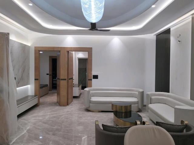 Flat for sale in West Delhi, Deri