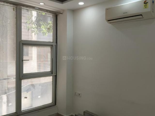 Flat for sale in West Delhi, Deri