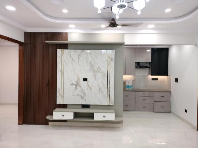 Flat for sale in South West Delhi, Deri