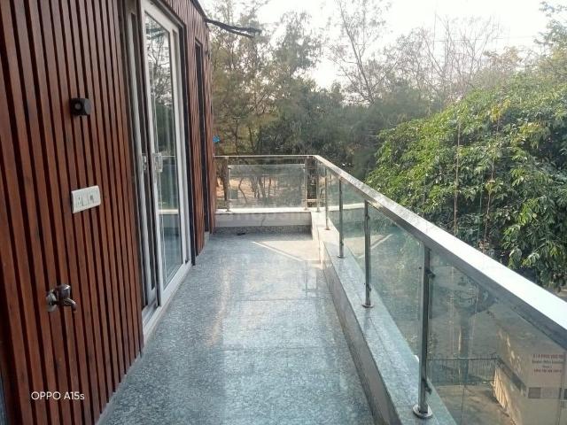 Flat for sale in West Delhi, Delhi