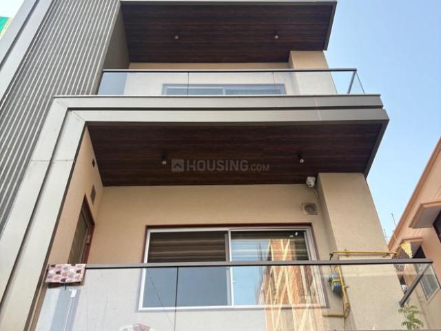 Flat for rent in Deri