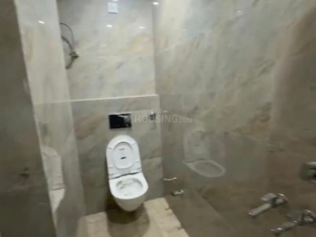 Flat for sale in North East Delhi, Deri