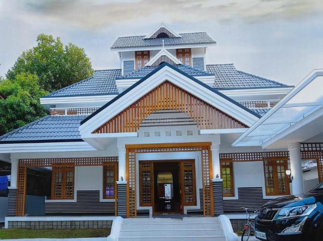 House for sale in Aluva, Kerala