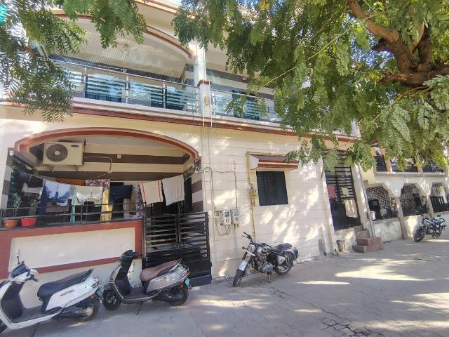 House for sale in Ambawadi - Ahmedabad, Gujarat