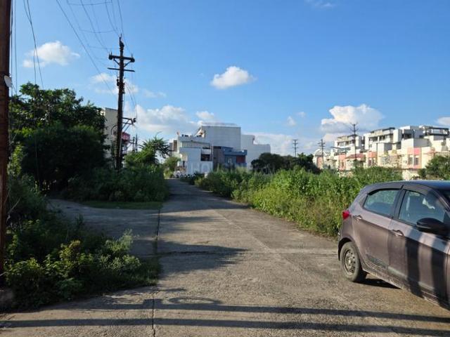 House for sale in Madya
