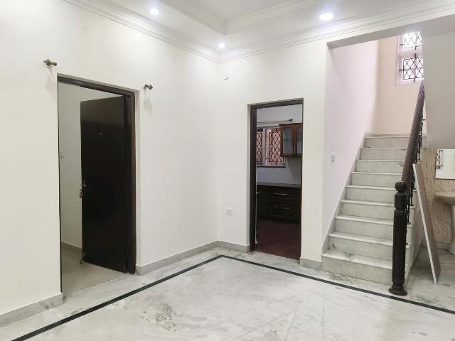 House for sale in Bangalore North, Cox Town - Bangalore