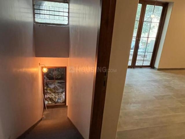 House for rent in Ranwar Village Square, Mumbai