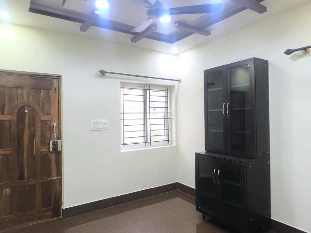 House for rent in Bangalore South, Cox Town - Bangalore