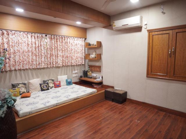House for sale in Calcutta, West Bengal