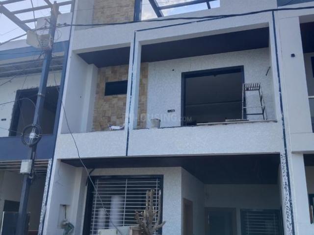 House for sale in Madya