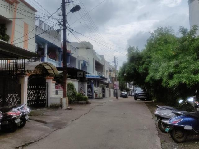 House for sale in Madya